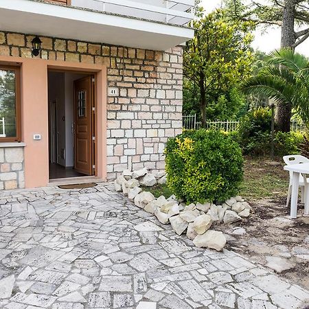 Appartement A30 - Poggio, Nuovo Bilocale Con Giardino à Poggio  Extérieur photo