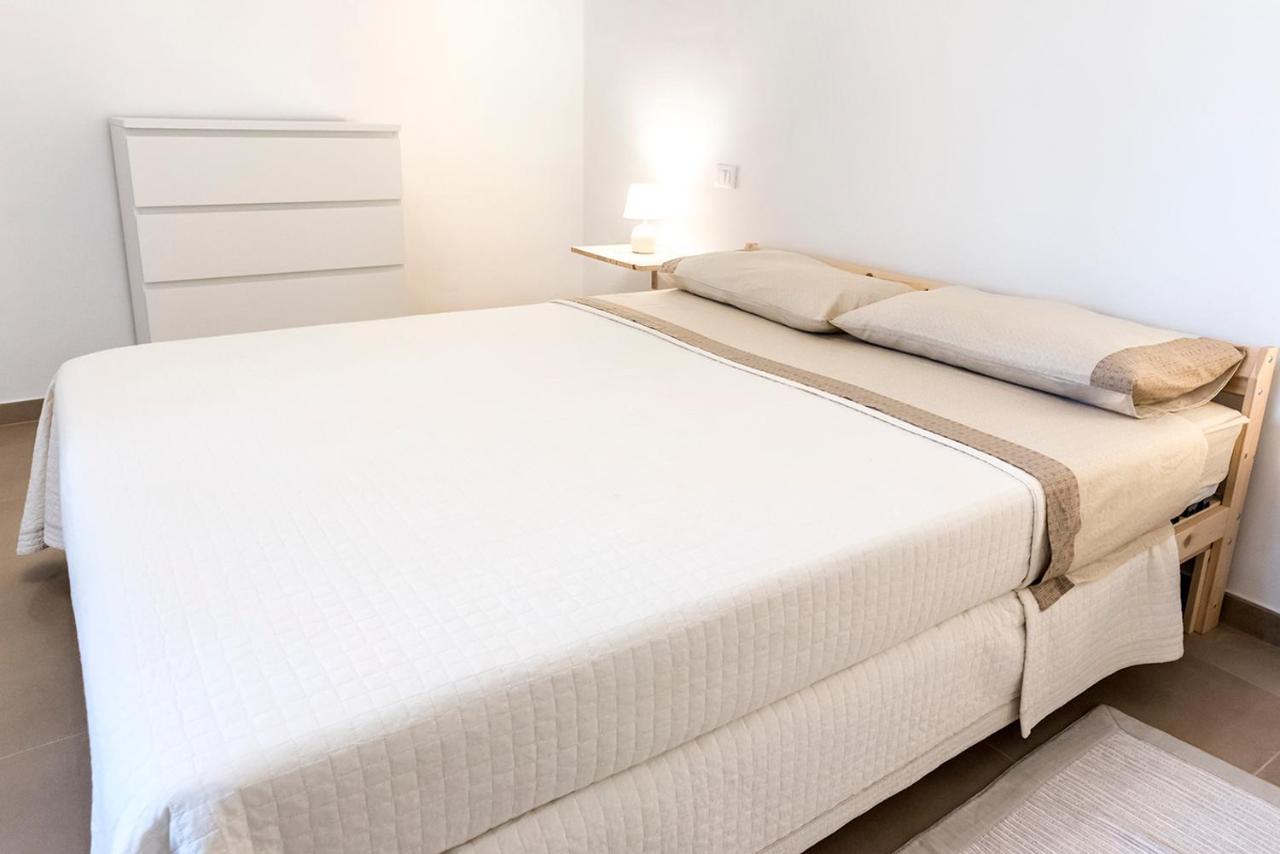 Appartement A30 - Poggio, Nuovo Bilocale Con Giardino à Poggio  Extérieur photo