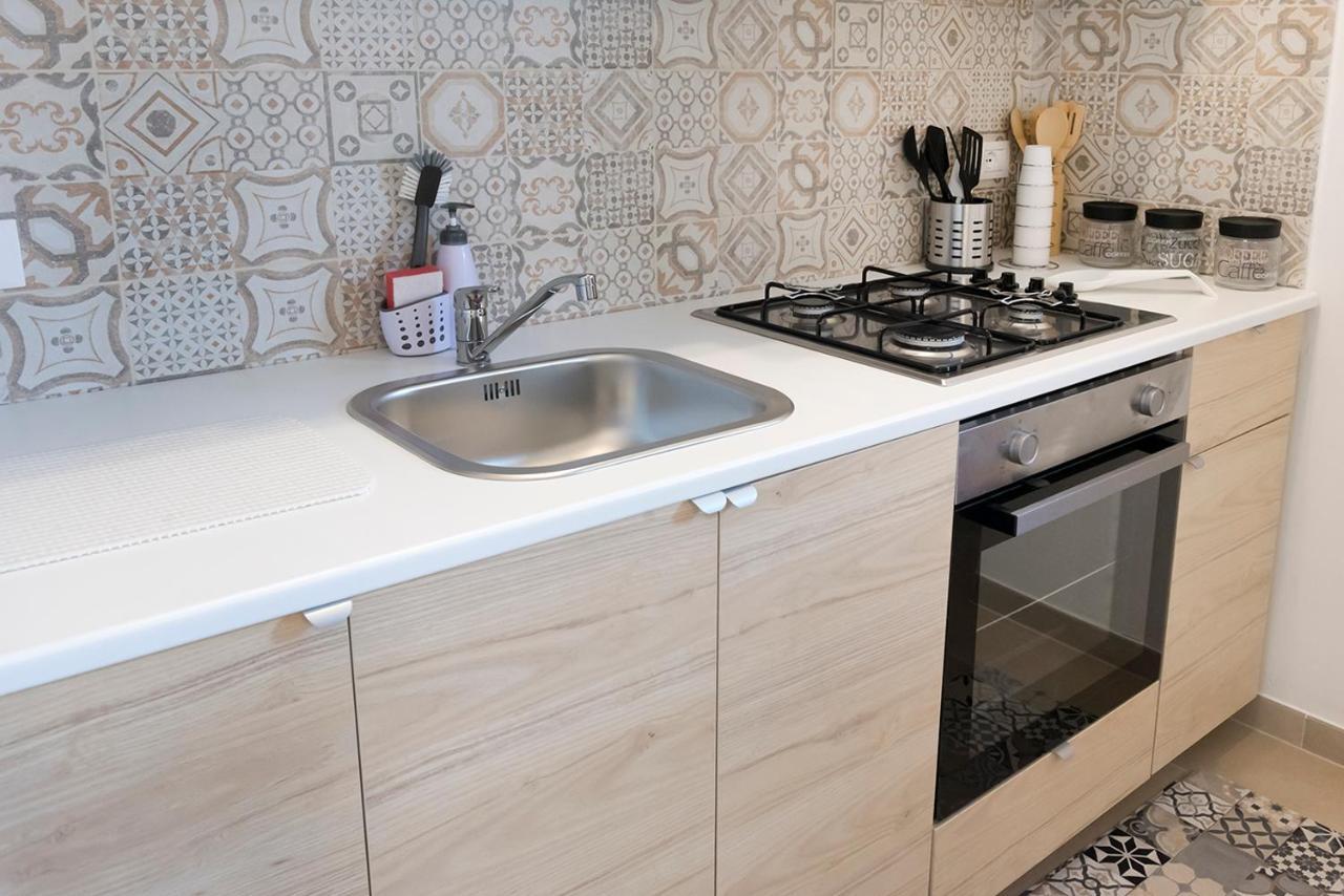 Appartement A30 - Poggio, Nuovo Bilocale Con Giardino à Poggio  Extérieur photo